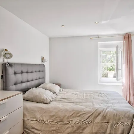 T2 Authentique, Jardin Et Bbq - 5min Bayeux - Parking * Sommervieu