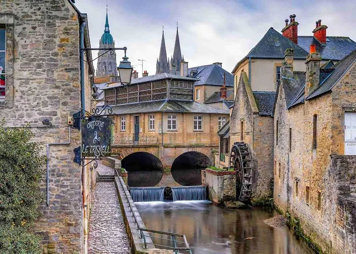 T2 Authentique, Jardin Et Bbq - 5min Bayeux - Parking Apartment *